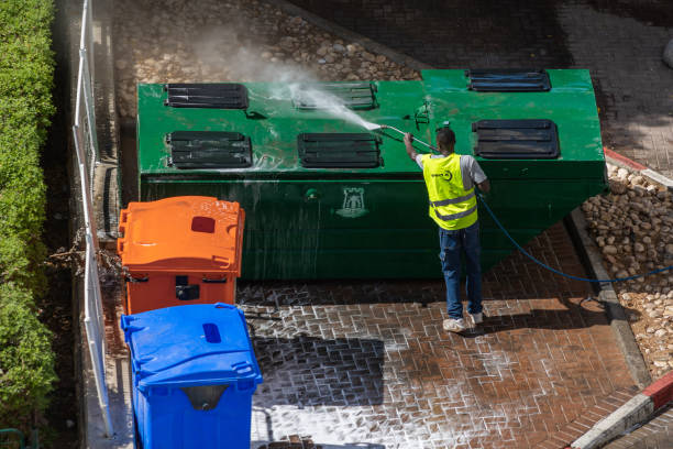 Best Roof Pressure Washing  in Calverton, NY